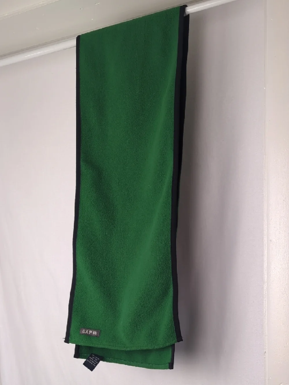 GAP Vintage Green Fleece Scarf with Black Trim